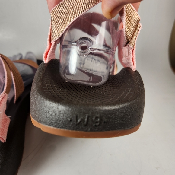 CHACO Women's Z/Cloud Sandals Size 9 Metallic Rose Waterproof Chacogrip Comfort - Picture 8 of 9